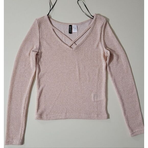 Divided H&M Women's V-neck Sparkly Knit Long Sleeve Pullover Top - Picture 13 of 13